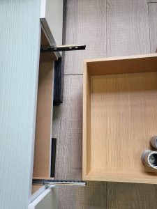 서랍 빼는법 서랍장 빼는방법 슬라이딩 서랍 빼는법 서랍장이 완전히 빠진상태